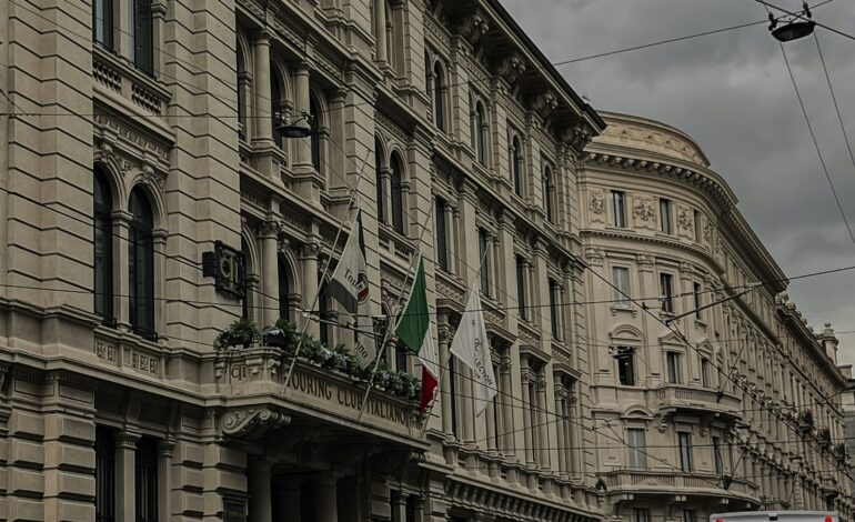 The Entrepreneur’s Guide to Readymade Companies in the UK: Speed vs. Strategy