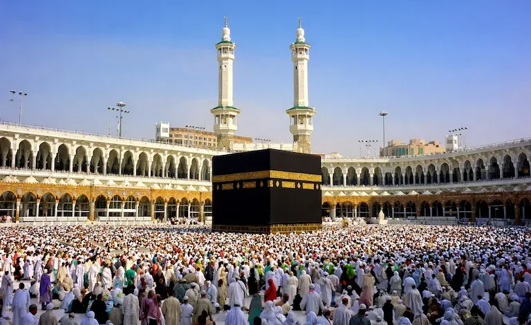 What to Expect from 5 Star Umrah Packages Agency Services